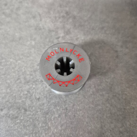 Vintage Tupperware Tuppercraft Stow N Go Sewing Box and Gutermann Thread Lot - Picture 5 of 15